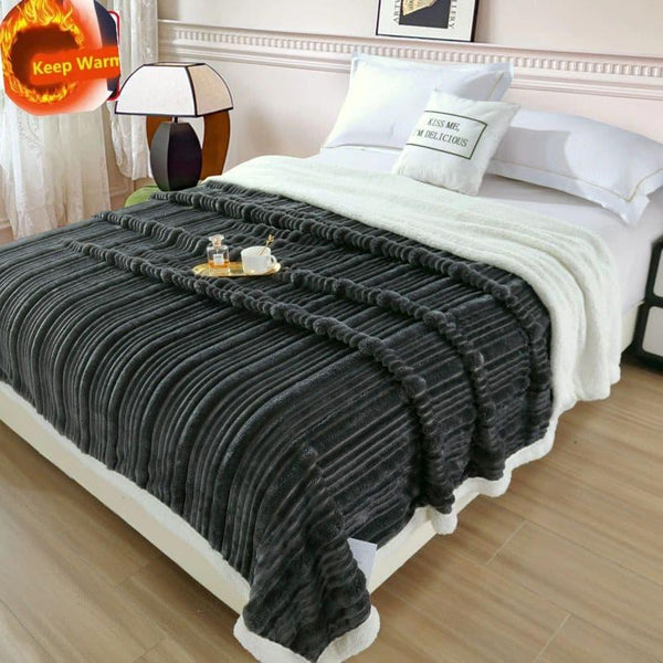 Elegant Line Patterned Sherpa Blanket