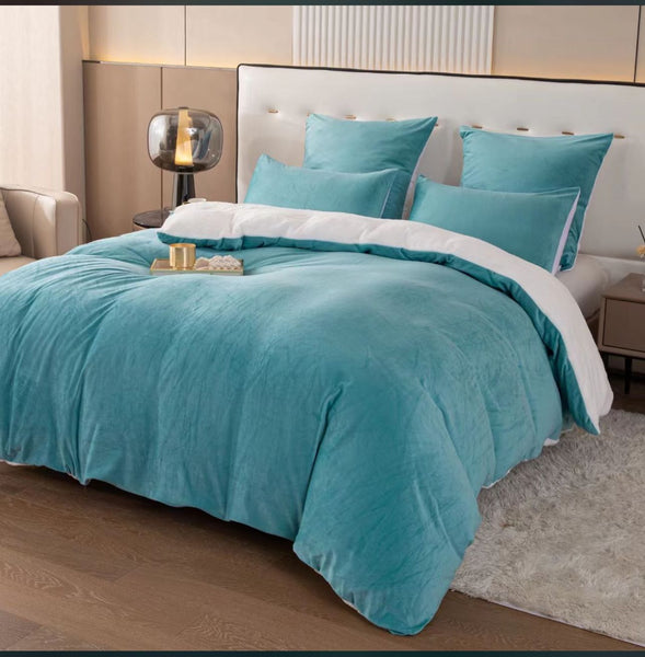 Velvet Comforter Set - 5 Piece