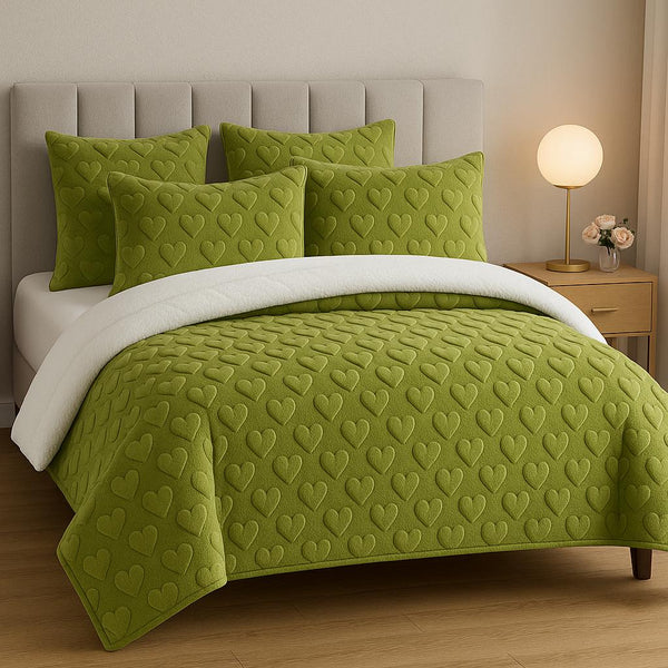 Heart Fleece Comforter