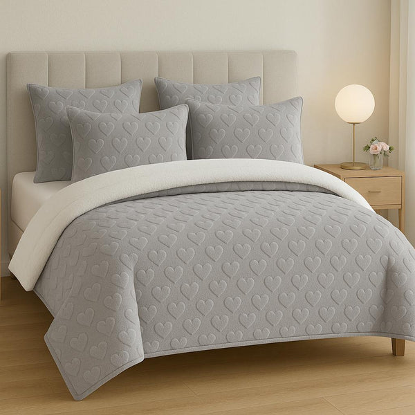 Heart Fleece Comforter