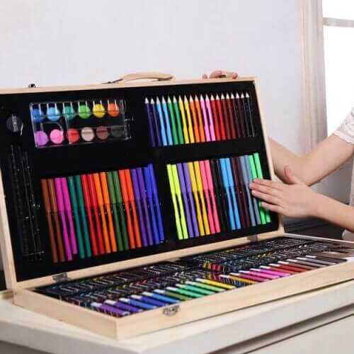 Art Set in Wooden Case - 180 Piece